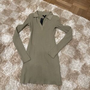 Chic Long Sleeve Ribbed Dress in Olive